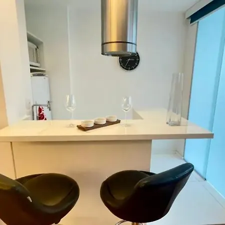 Studio No Arpoador A 2 Minutos Da Praia Fo240-303